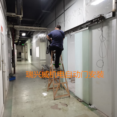 自动门装置 深圳富士康装置EVO视讯150#自动门机组项目